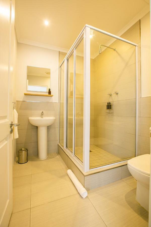 Hout & About Guest House Hout Bay Luaran gambar